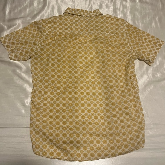 Lost Enterprises Casual Button-Down Hawaiian Cool Pattern Yellow Men’s Small - Picture 4 of 6
